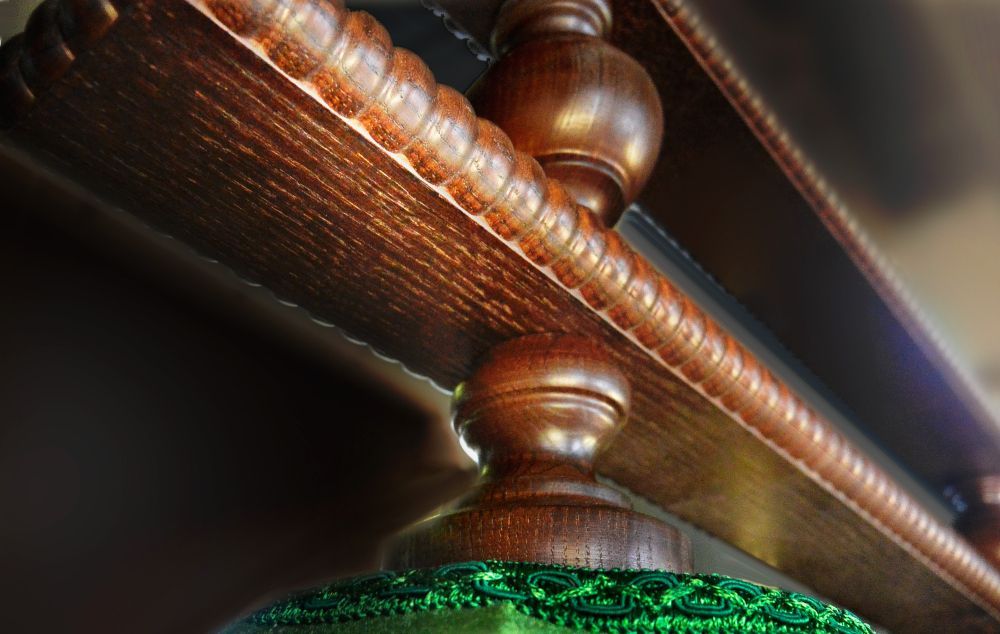 Лампа Аристократ-3 3пл. береза (№4 ,бархат зеленый,бахрома желтая,фурнитура золото)